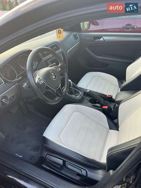 Седан Volkswagen Jetta 2016 в Белгороде-Днестровском