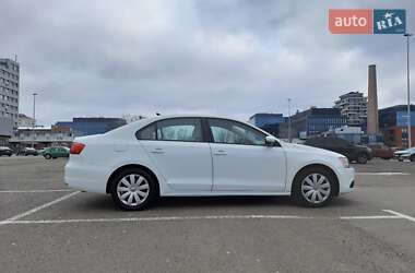 Седан Volkswagen Jetta 2014 в Києві