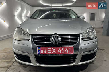 Седан Volkswagen Jetta 2008 в Кременце