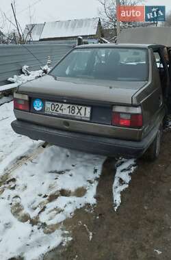 Седан Volkswagen Jetta 1986 в Изяславе