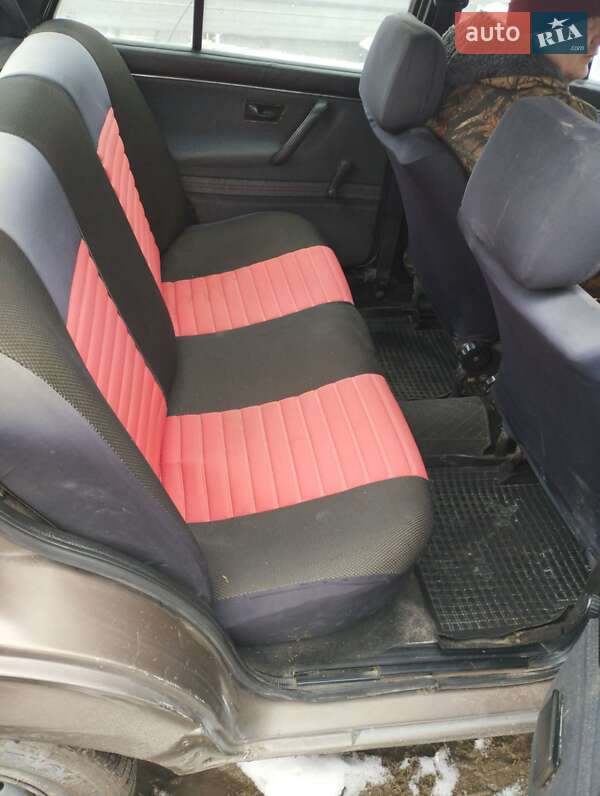 Седан Volkswagen Jetta 1986 в Ізяславі