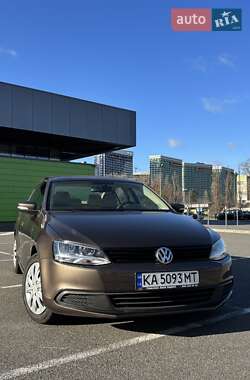 Седан Volkswagen Jetta 2012 в Киеве