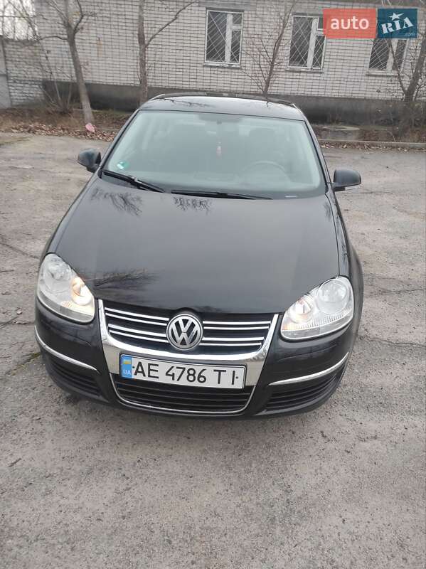 Седан Volkswagen Jetta 2008 в Павлограде