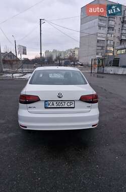 Седан Volkswagen Jetta 2017 в 