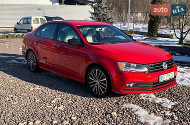 Седан Volkswagen Jetta 2015 в Львові