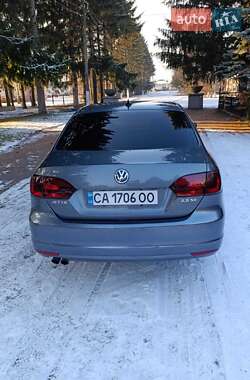 Седан Volkswagen Jetta 2012 в Христинівці