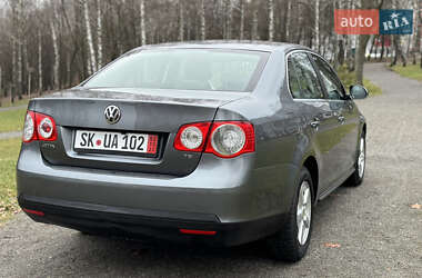 Седан Volkswagen Jetta 2007 в Хмельницькому