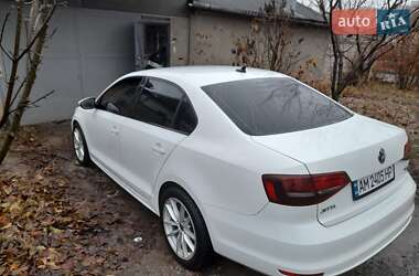 Седан Volkswagen Jetta 2016 в Харкові