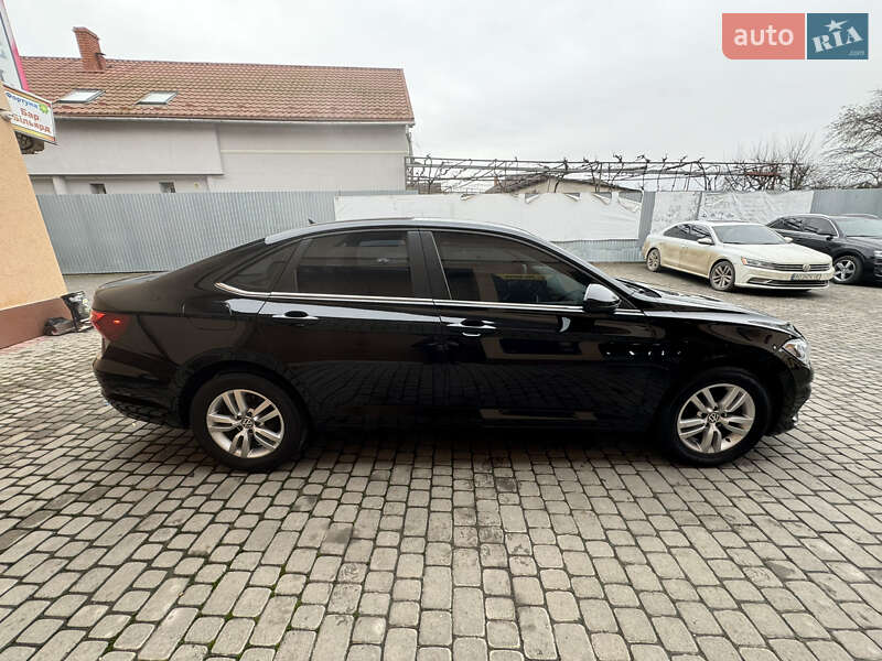 Седан Volkswagen Jetta 2019 в Ужгороді фото 12 Седан Volkswagen Jetta 2019 в Ужгороді