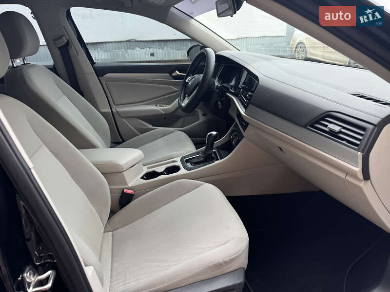 Седан Volkswagen Jetta 2019 в Ужгороді фото 22 Седан Volkswagen Jetta 2019 в Ужгороді