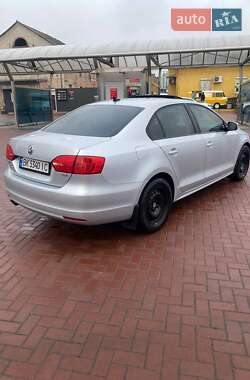 Седан Volkswagen Jetta 2012 в Рівному