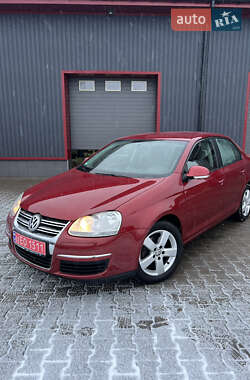 Седан Volkswagen Jetta 2009 в Лубнах