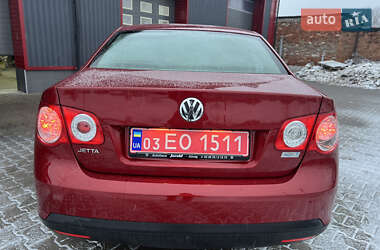 Седан Volkswagen Jetta 2009 в Лубнах