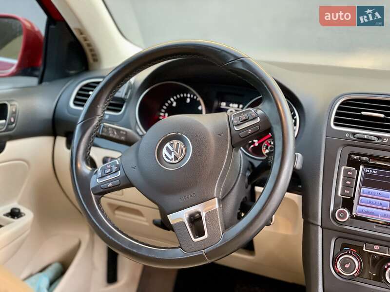 Універсал Volkswagen Jetta 2013 в Мукачевому