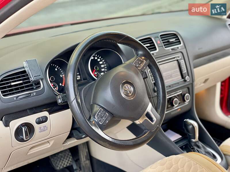 Універсал Volkswagen Jetta 2013 в Мукачевому