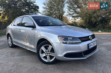 Седан Volkswagen Jetta 2012 в Білгороді-Дністровському