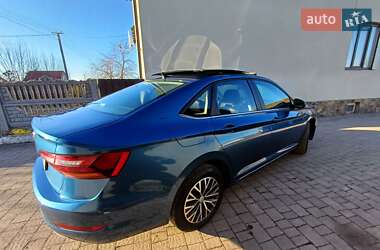 Седан Volkswagen Jetta 2019 в Красному