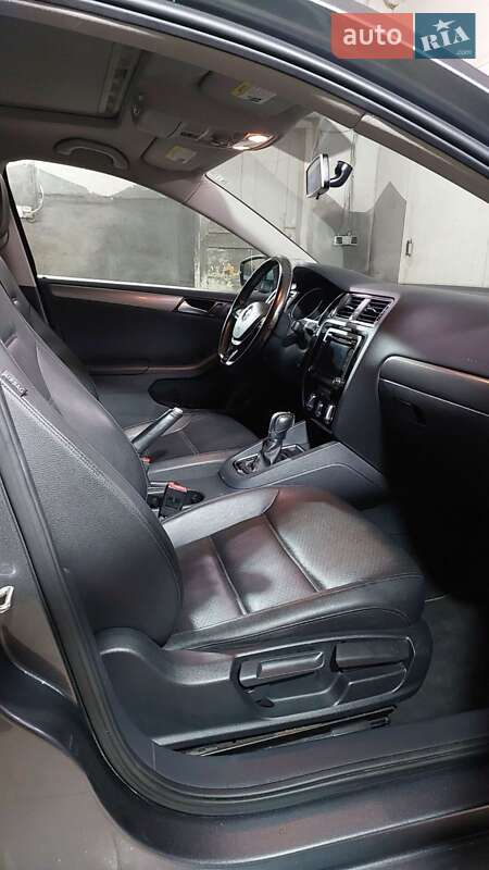 Седан Volkswagen Jetta 2015 в Бородянці