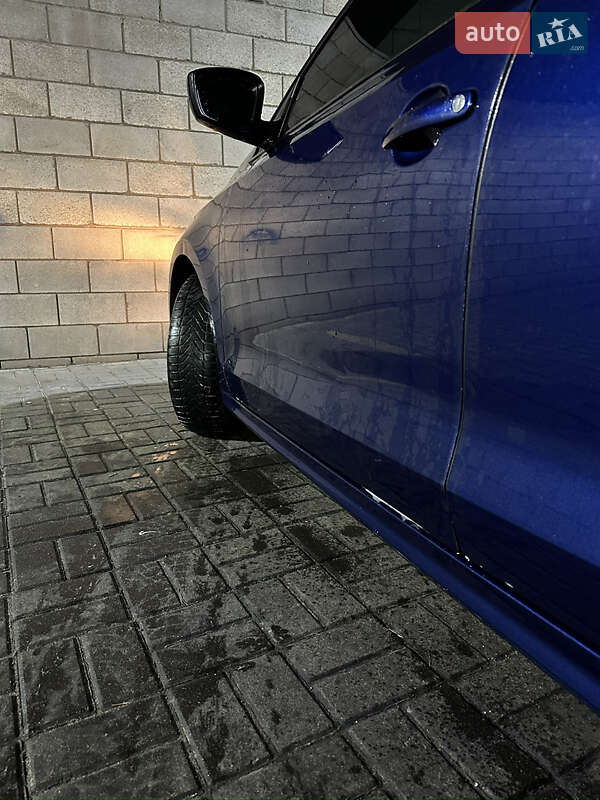 Седан Volkswagen Jetta 2014 в Києві