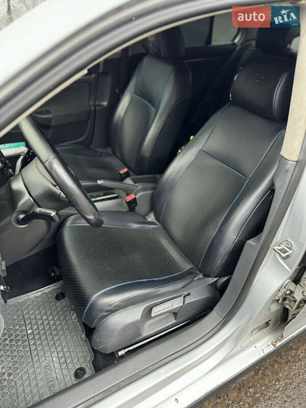 Седан Volkswagen Jetta 2007 в Днепре