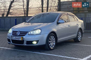 Седан Volkswagen Jetta 2008 в Тернополі