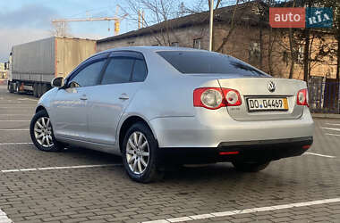 Седан Volkswagen Jetta 2008 в Тернополі