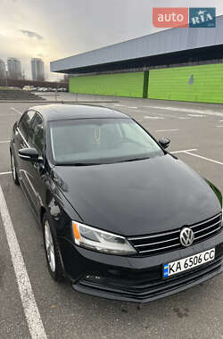 Седан Volkswagen Jetta 2015 в Києві