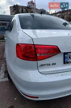 Седан Volkswagen Jetta 2014 в Києві