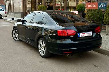 Седан Volkswagen Jetta 2010 в Одесі