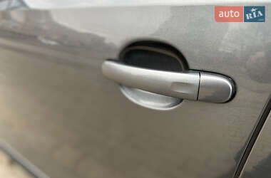 Седан Volkswagen Jetta 2012 в 