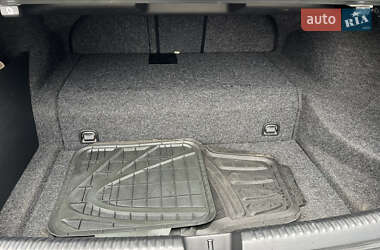 Седан Volkswagen Jetta 2012 в 