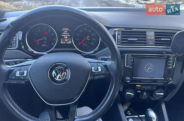 Седан Volkswagen Jetta 2016 в Харкові