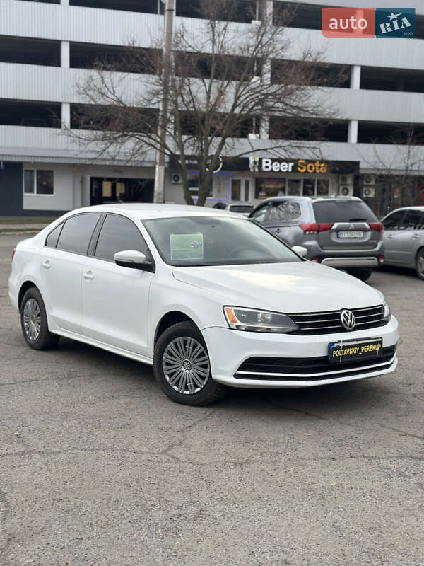 Седан Volkswagen Jetta 2015 в Полтаві