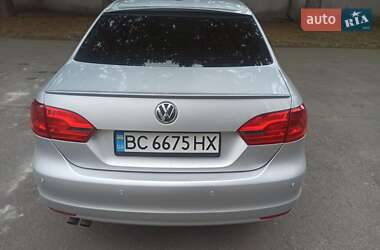 Седан Volkswagen Jetta 2011 в Малехові