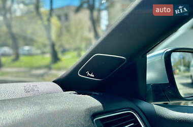 Седан Volkswagen Jetta 2015 в Новояворівську