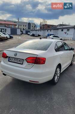 Седан Volkswagen Jetta 2012 в Полтаве