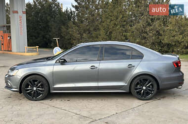 Седан Volkswagen Jetta 2017 в 