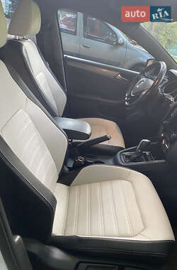 Седан Volkswagen Jetta 2015 в 
