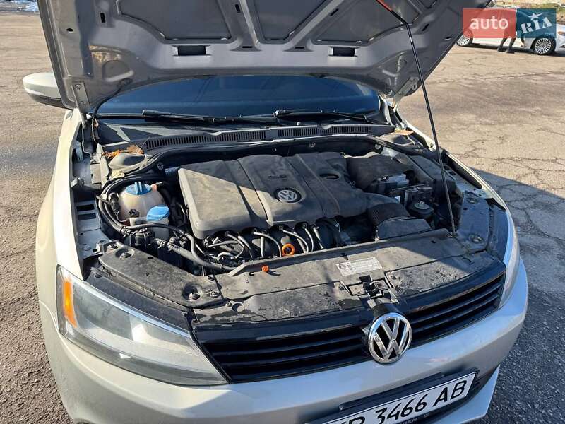 Седан Volkswagen Jetta 2011 в Запорожье