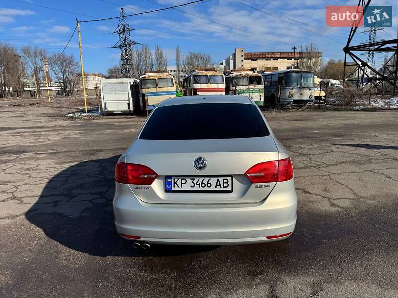 Седан Volkswagen Jetta 2011 в Запорожье