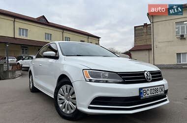 Седан Volkswagen Jetta 2015 в Львові