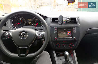 Седан Volkswagen Jetta 2016 в Глухові