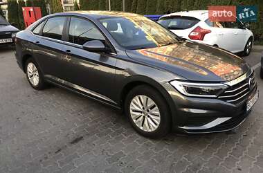 Седан Volkswagen Jetta 2019 в Львове