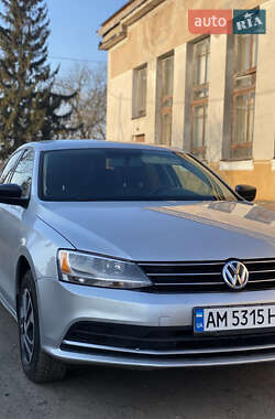 Седан Volkswagen Jetta 2015 в Рівному