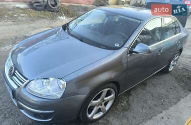 Седан Volkswagen Jetta 2005 в Хмельницком