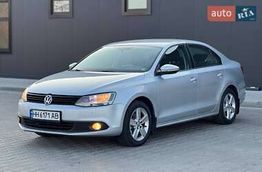 Седан Volkswagen Jetta 2011 в Одессе