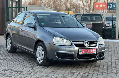 Седан Volkswagen Jetta 2006 в Полтаве