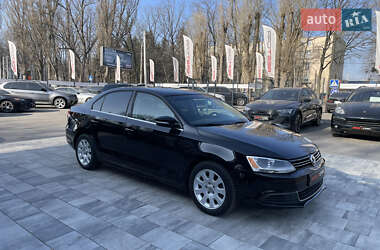 Седан Volkswagen Jetta 2013 в Виннице