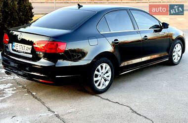 Седан Volkswagen Jetta 2013 в Дніпрі