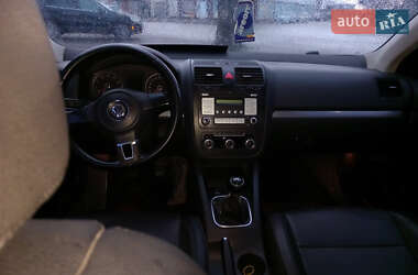 Седан Volkswagen Jetta 2010 в Николаеве